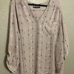 Maurices Size 4 Lilac with Arrows Perfect Blouse